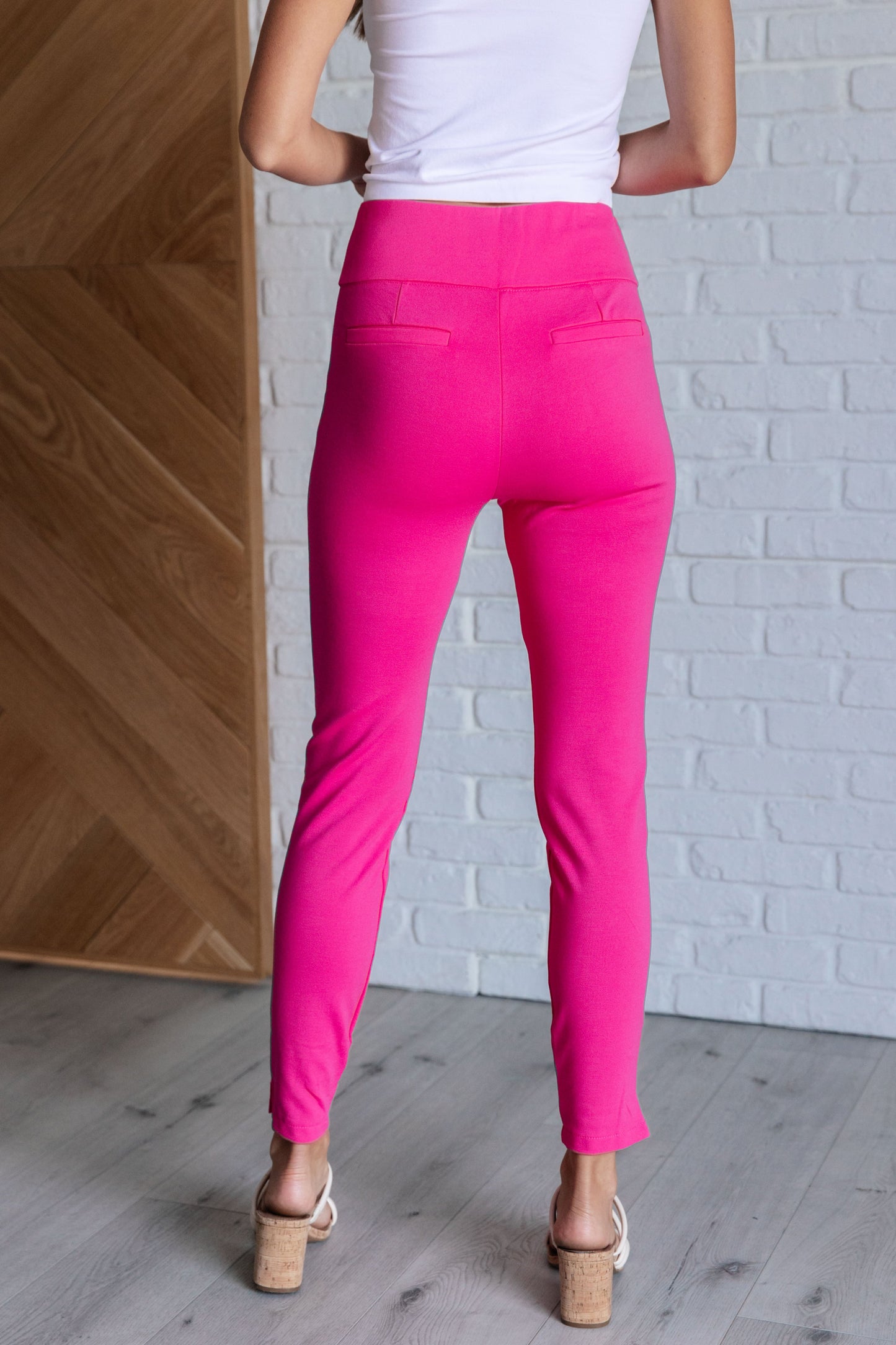 Pantalones Magic Skinny de 28" en rosa intenso