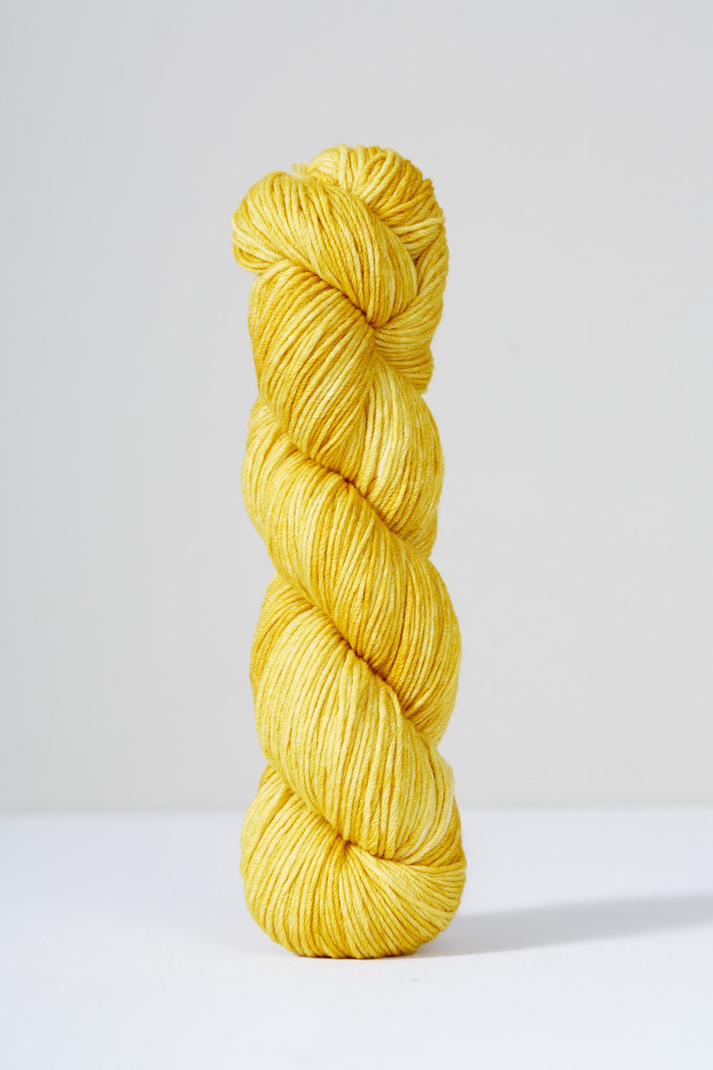 Urth Yarns Medley Scarf Kit (Crochet) in Urth Monokrom DK