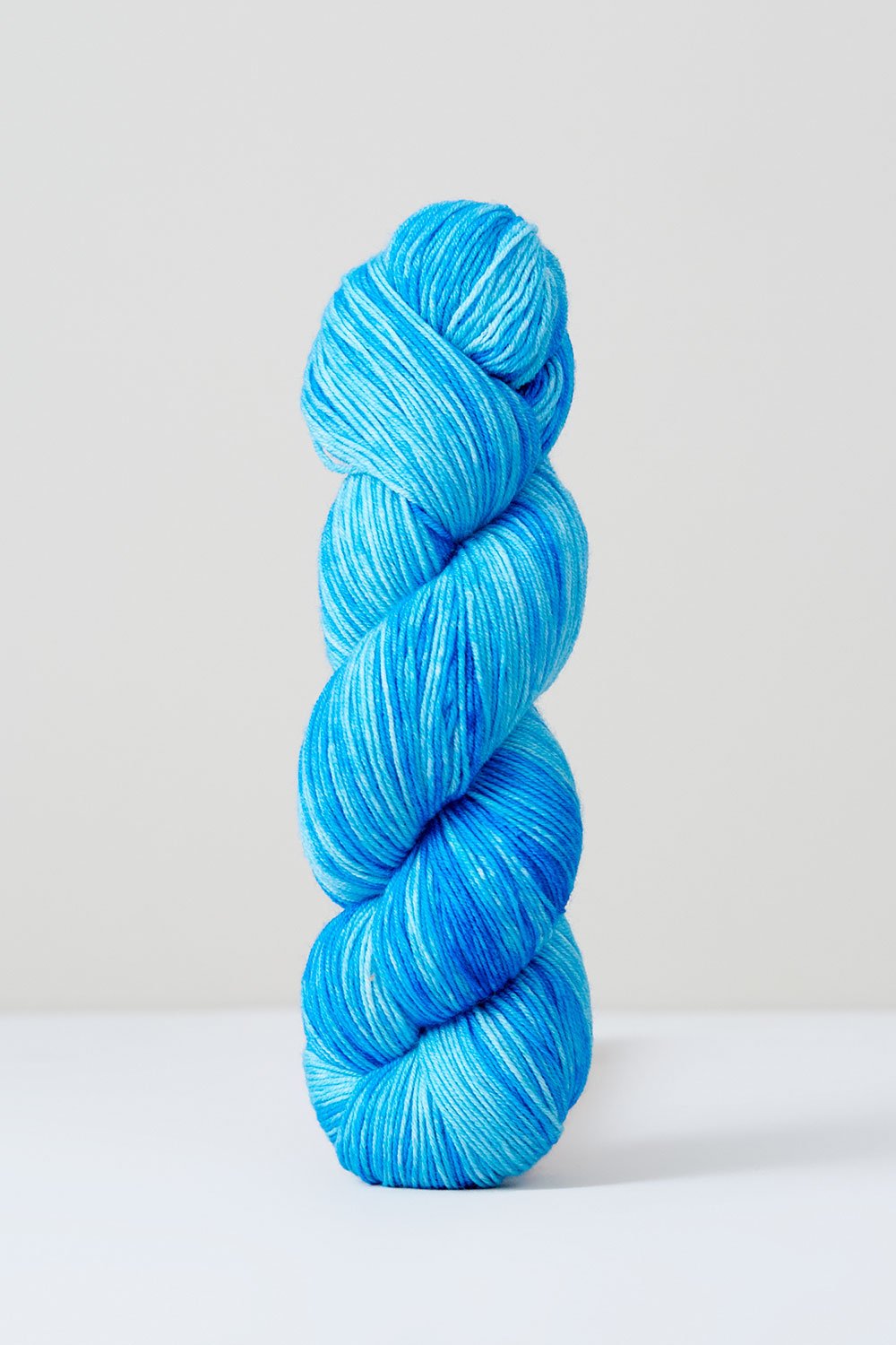 Urth Yarns Monokrom Digitación