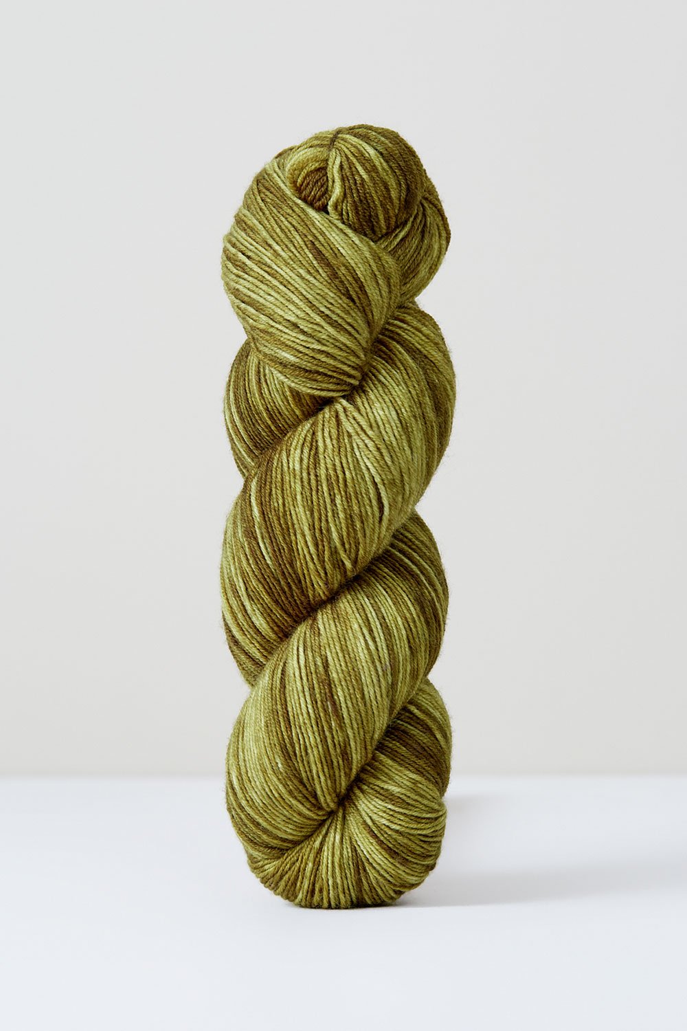 Urth Yarns Monokrom Digitación