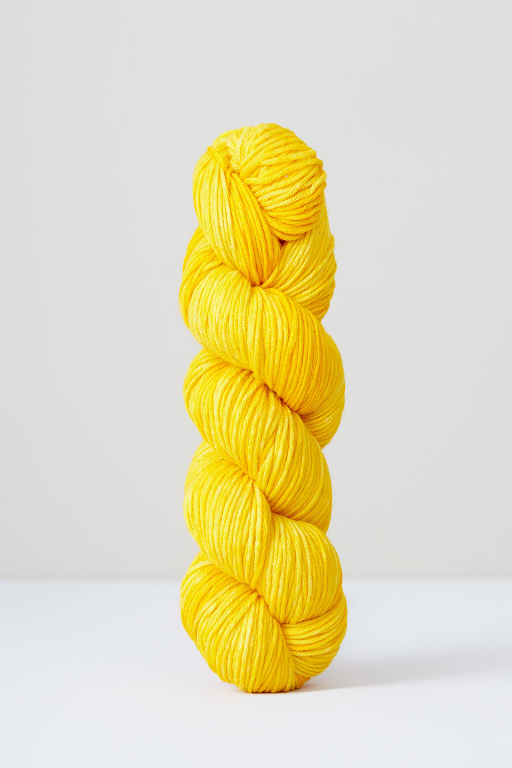 Cobblestone Shawl Kit in Urth Monokrom Worsted