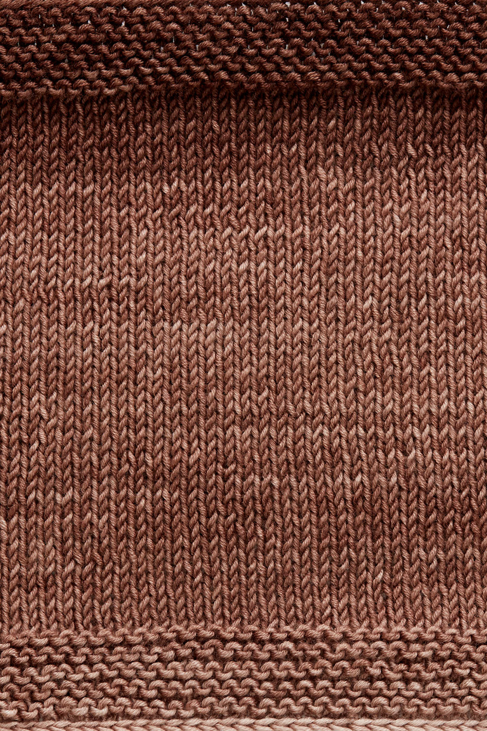 Cobblestone Shawl Kit in Urth Monokrom Worsted