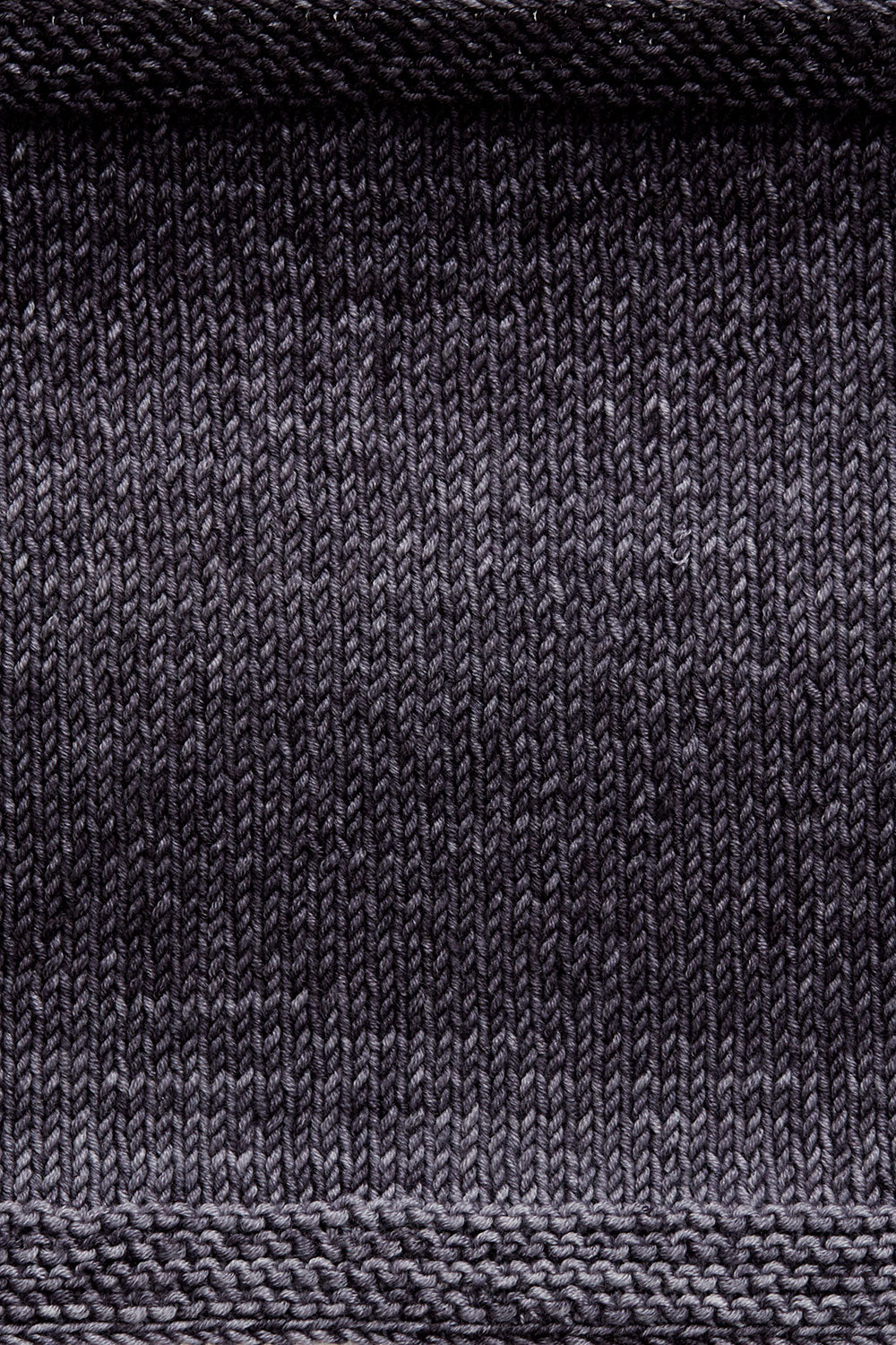 Cobblestone Shawl Kit in Urth Monokrom Worsted