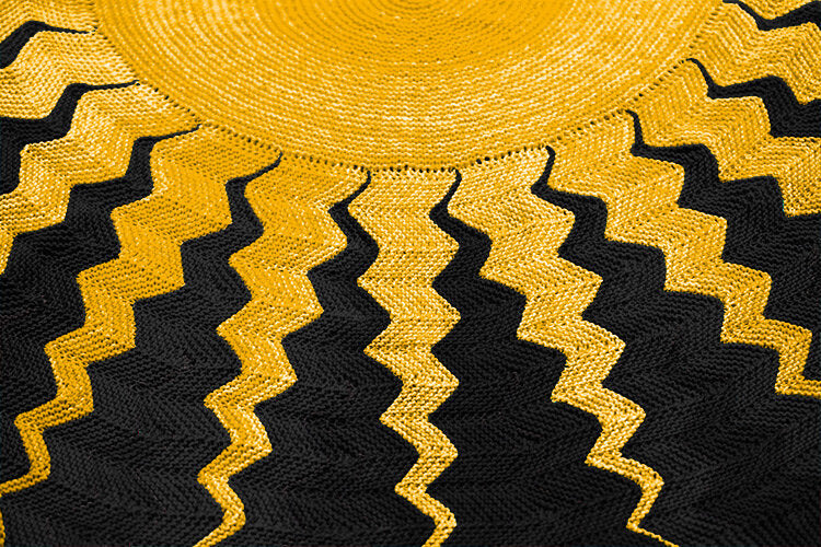 Sunshine Shawl Kit in Urth Harvest & Monokrom Fingering