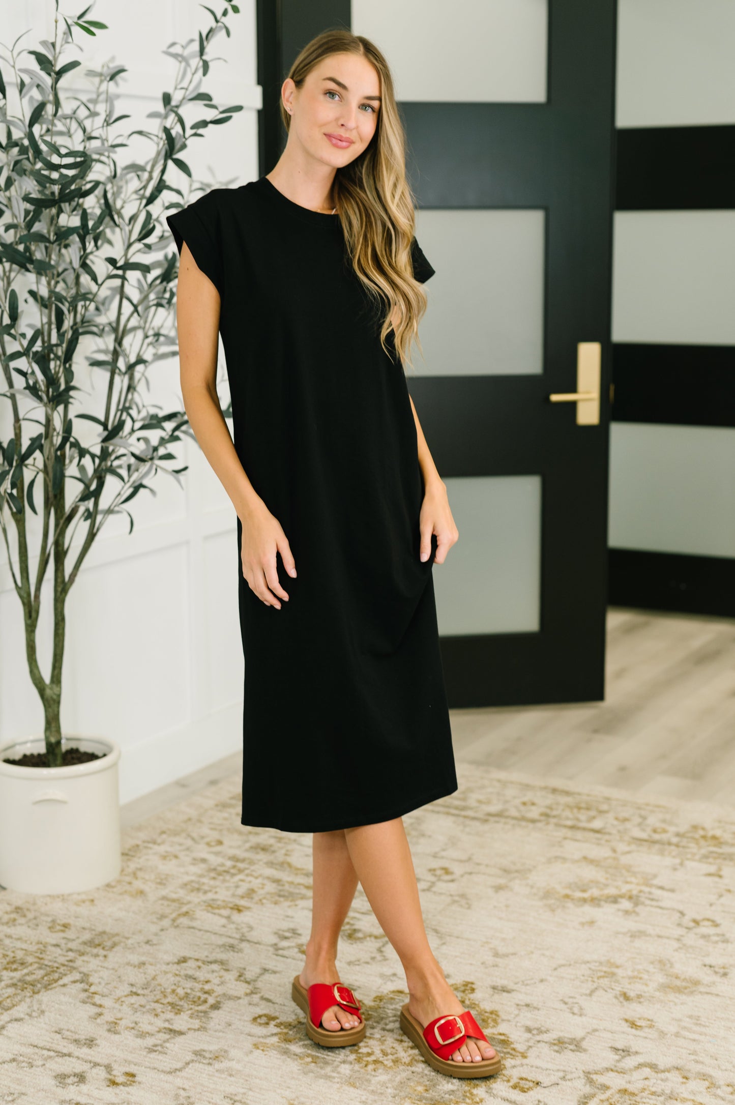 Vestido casual dulce como ese en negro