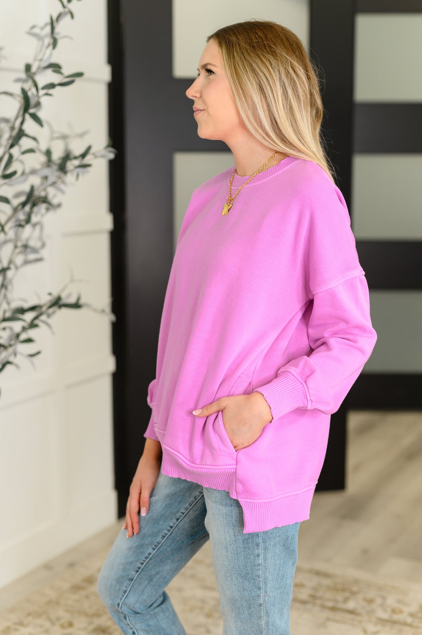 Jersey Talk Cozy to Me con dobladillo escalonado en malva brillante