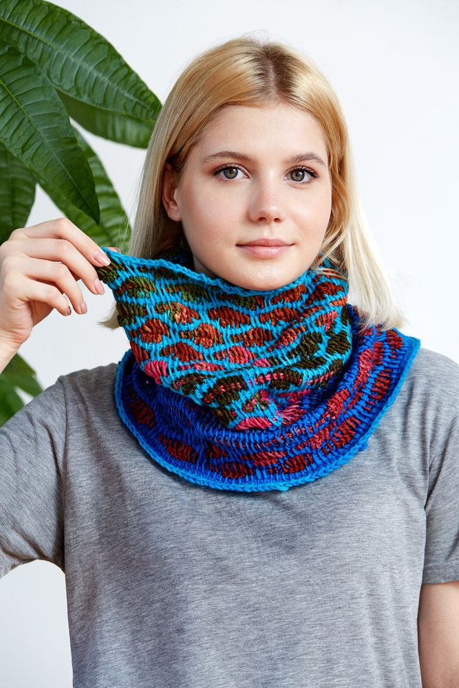 Urth Yarns Uneek DK