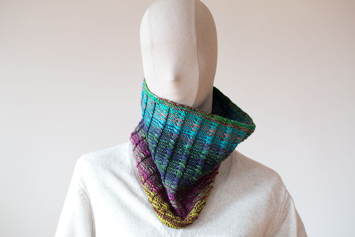 Urth Yarns Uneek DK