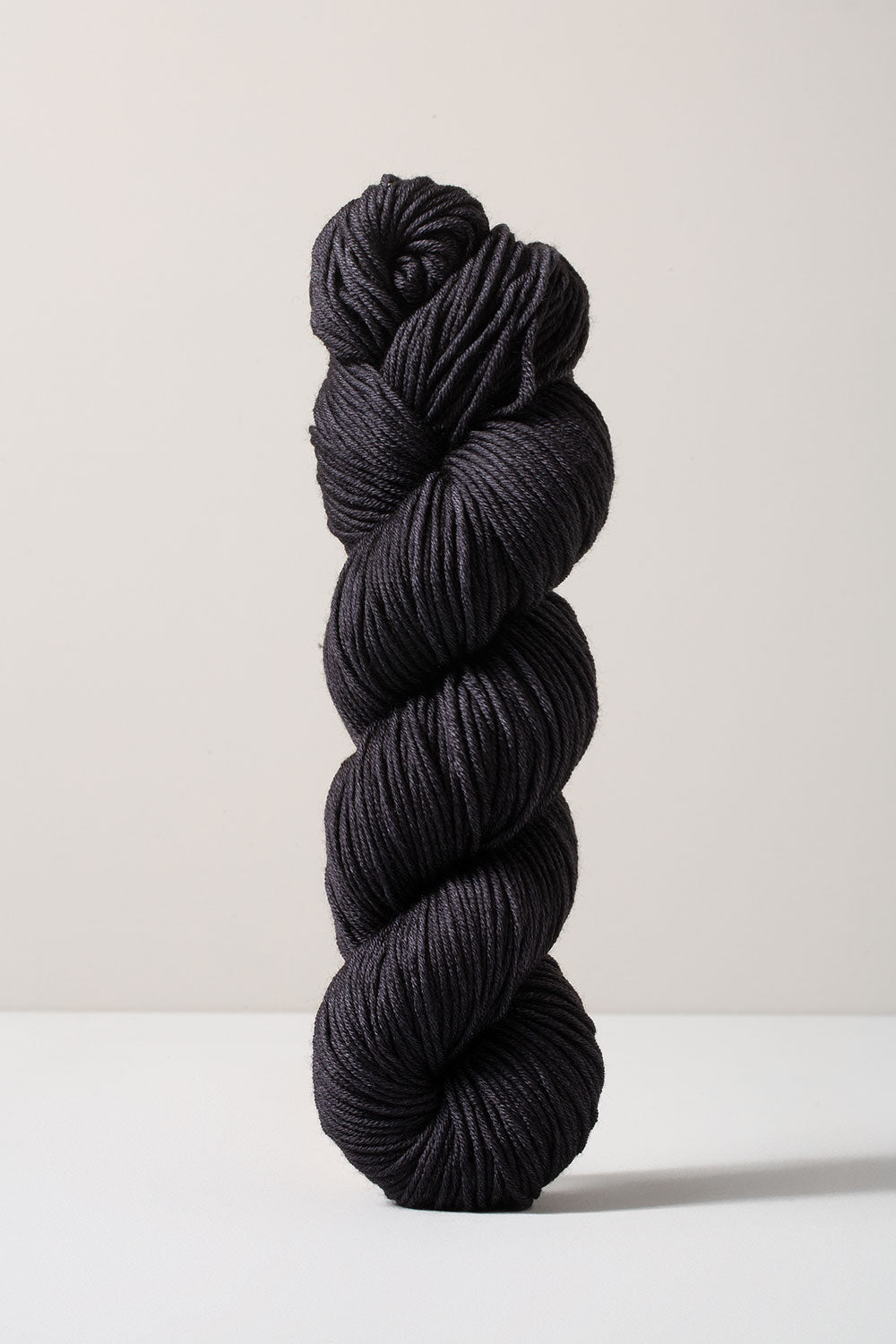 Urth Yarns 16 Worsted RESERVA ANTICIPADA 