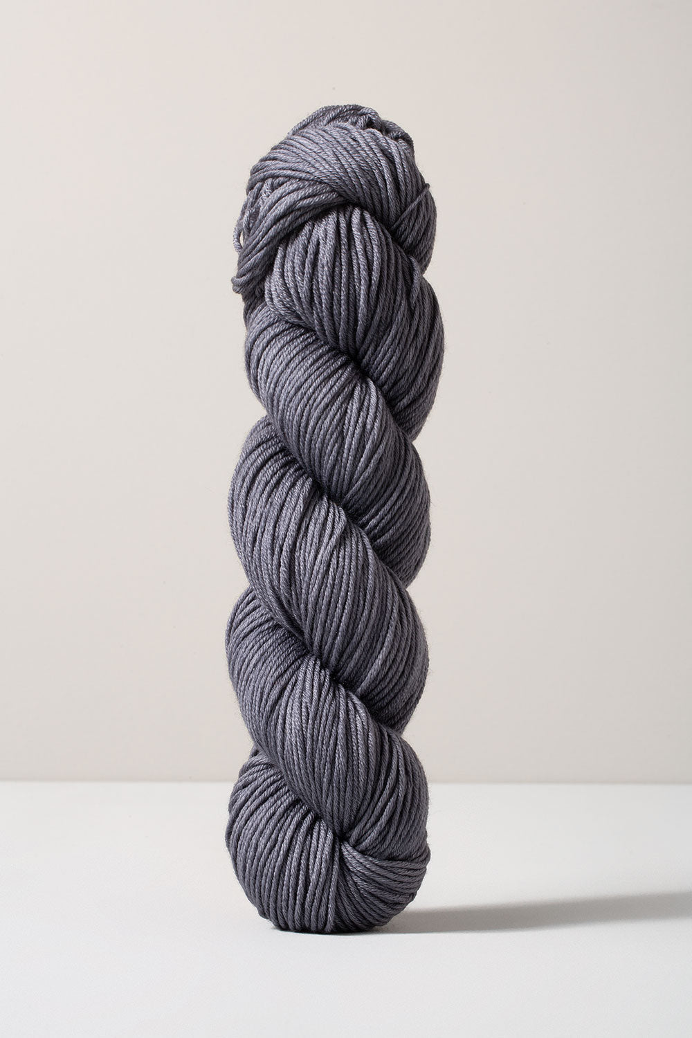 Urth Yarns 16 Worsted RESERVA ANTICIPADA 