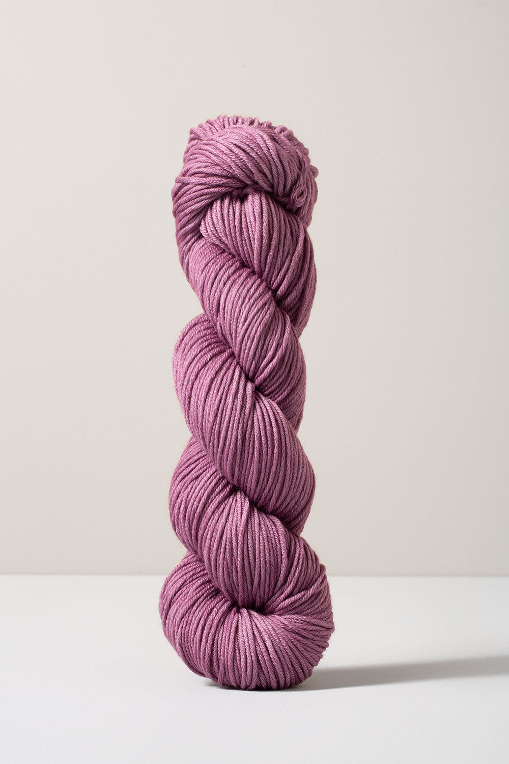 Urth Yarns 16 Worsted RESERVA ANTICIPADA 