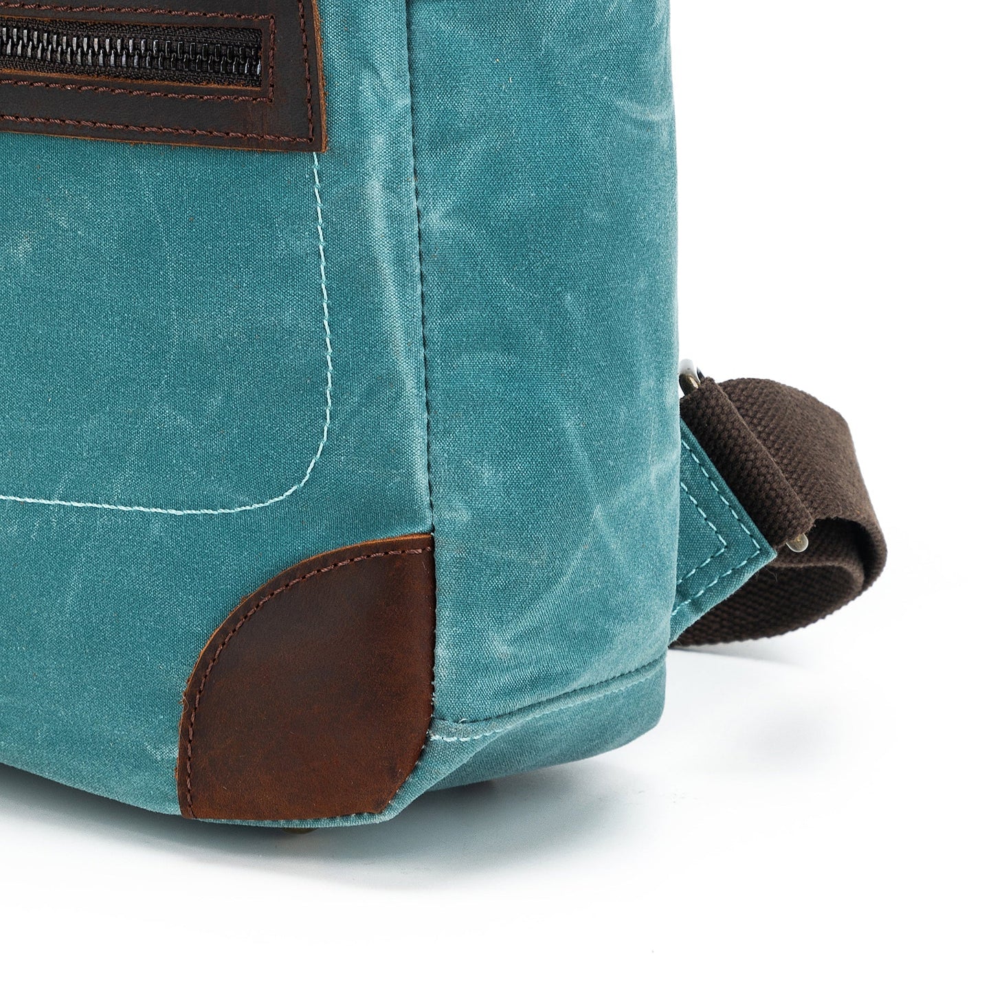 della Q Maker's Canvas Midi Backpack