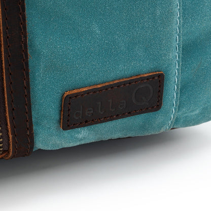 della Q Maker's Canvas Mini Messenger