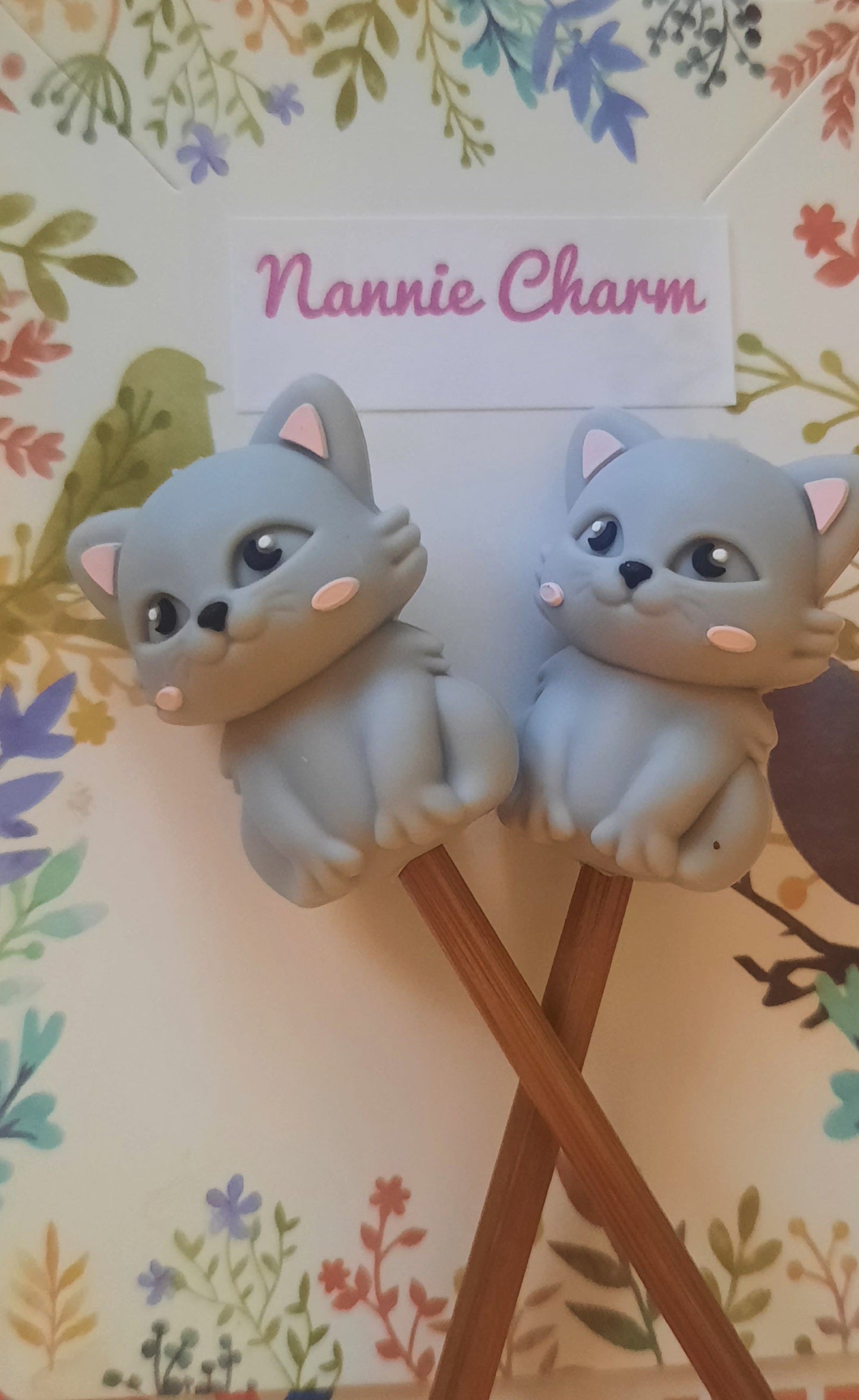 Nannie Charm * Kitty, Kitty * needle tip protectors