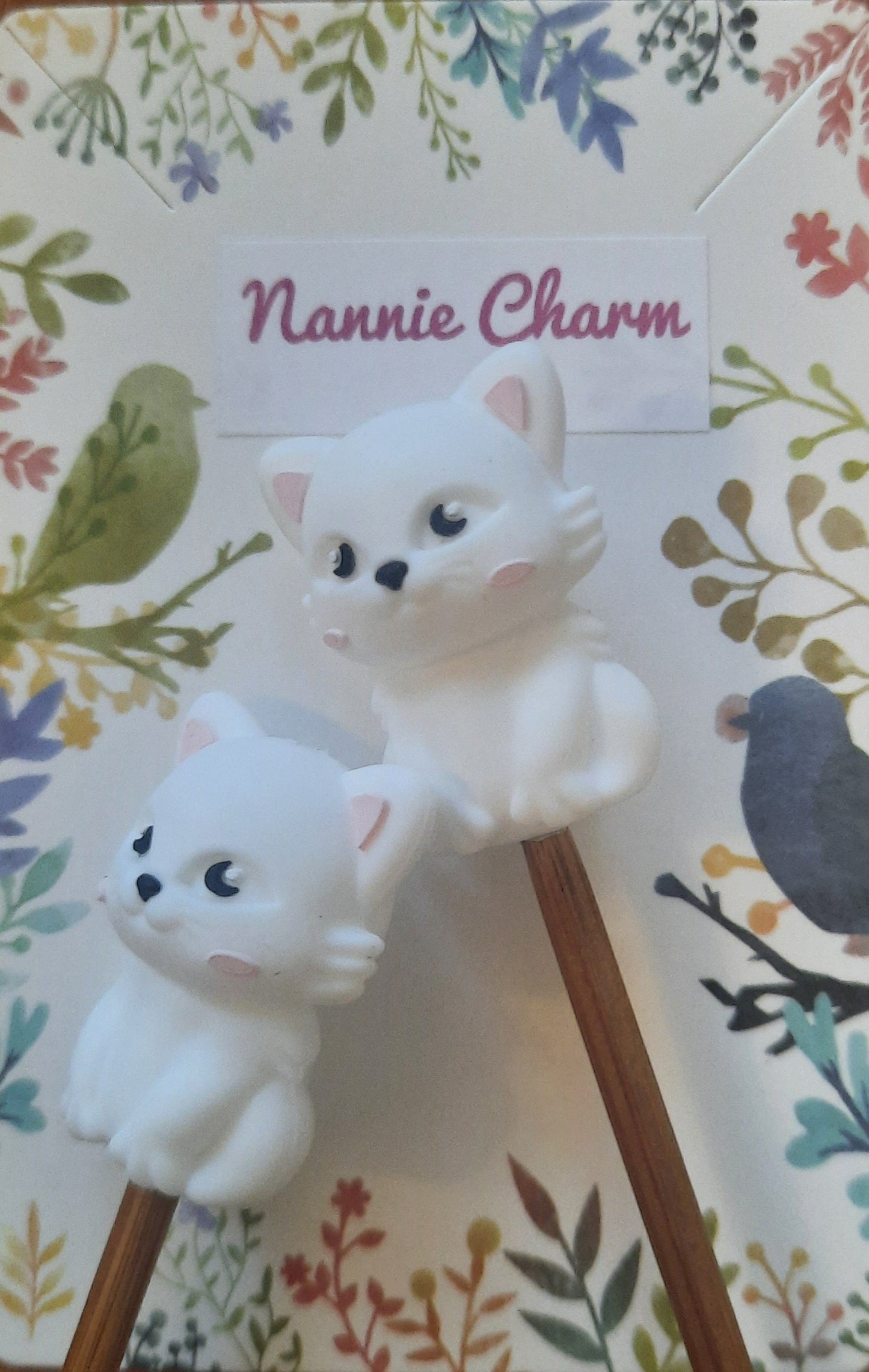 Nannie Charm * Kitty, Kitty * needle tip protectors