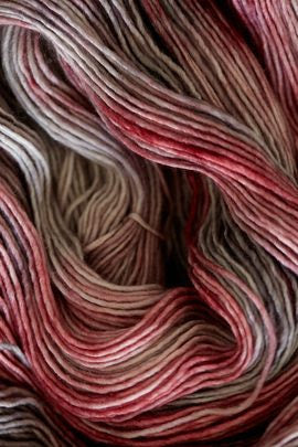 Photo of Gusto Wool Olio yarn in colour 2309