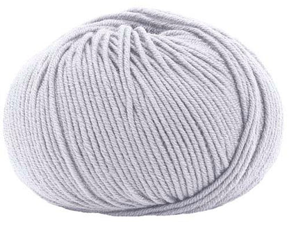 Trendsetter Yarns Merino 6 in 9501 - Lt. Grey
