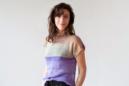 Kit de camiseta con cuello barco en Urth Yarns Uneek Cotton DK