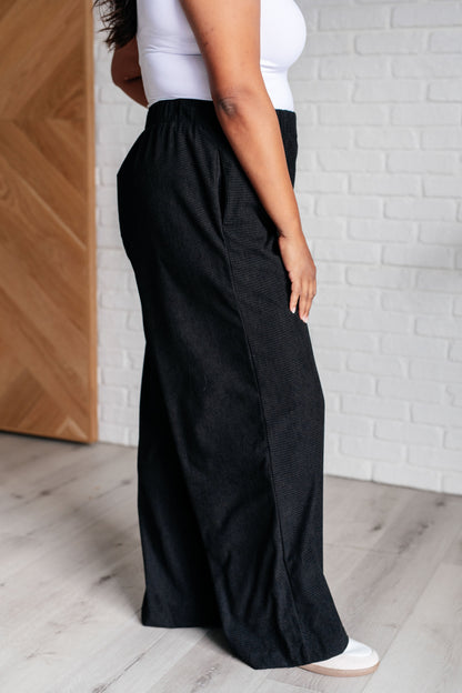 Pantalones de pierna ancha, llueva o truene