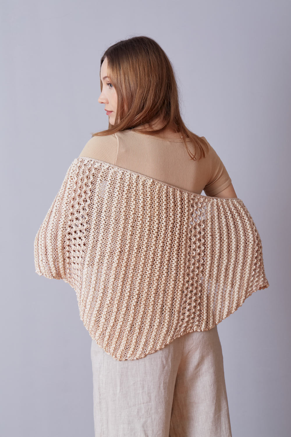 Kumru Shawl Kit in Urth Galatea & Monokrom Cotton