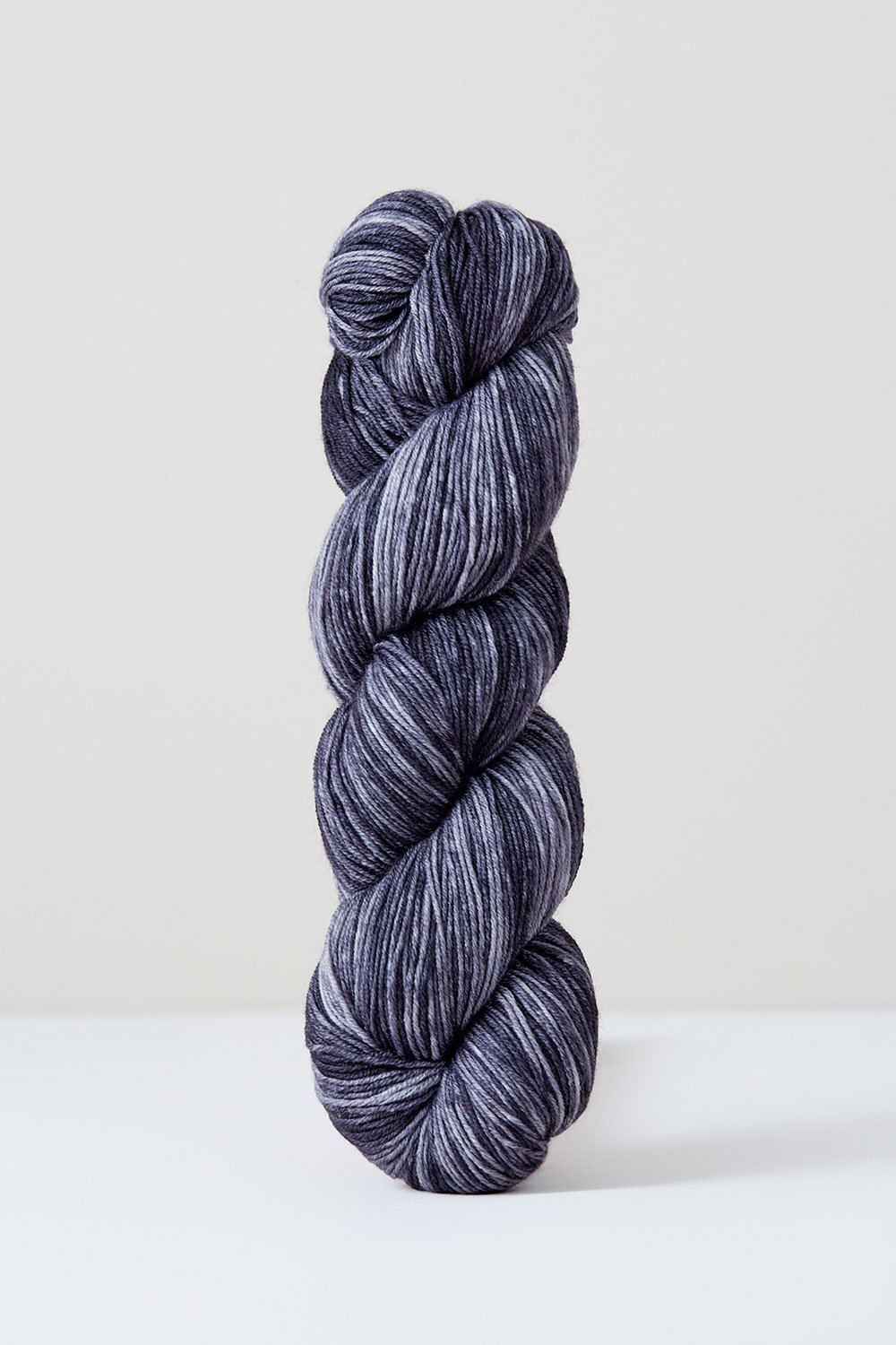 Urth Yarns Monokrom Fingering