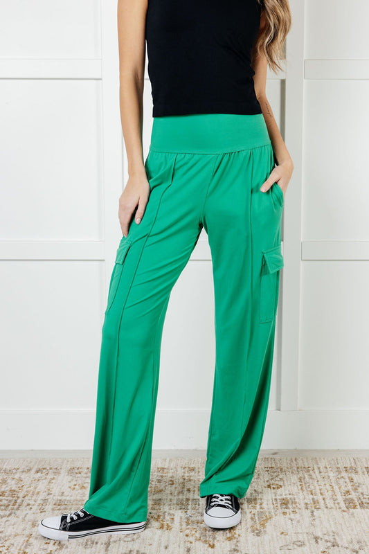 Pantalones cargo Race to Relax en verde esmeralda