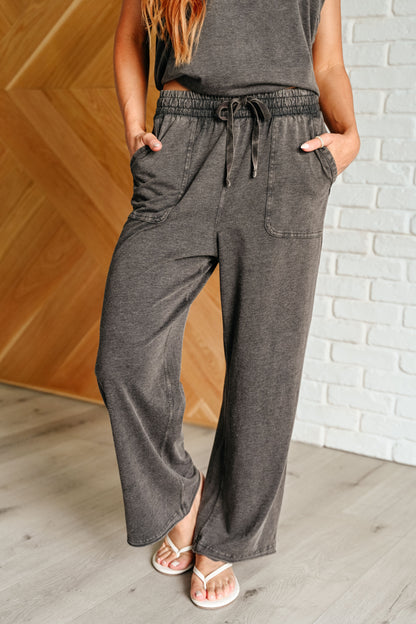 Conjunto de camiseta y pantalón Taking It Easy en negro