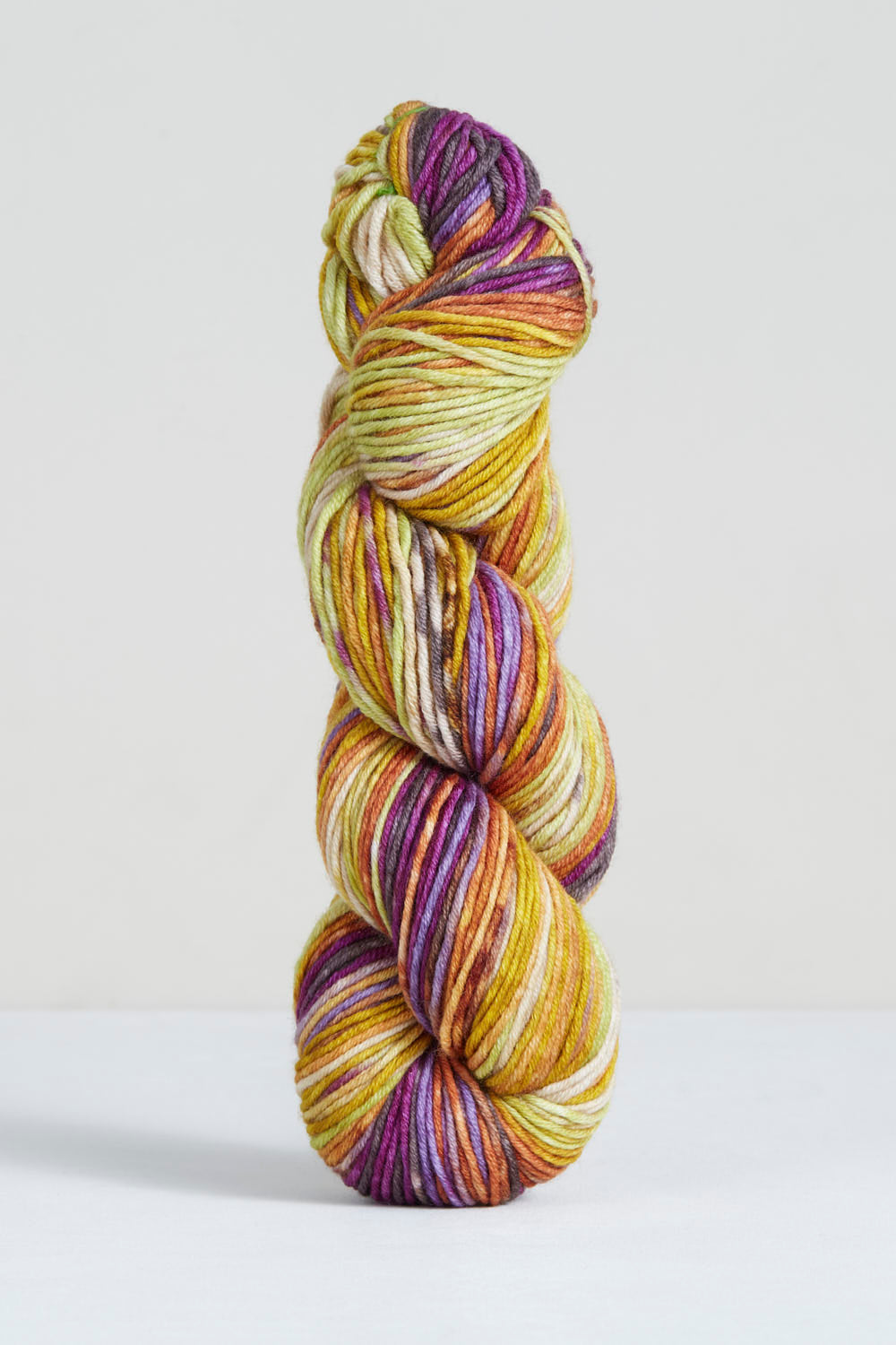 Urth Yarns Uneek Worsted in 4029