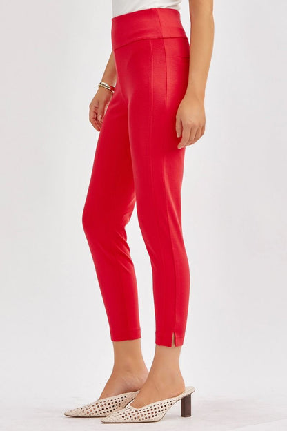 Pantalones ajustados cortos mágicos de Scarlett