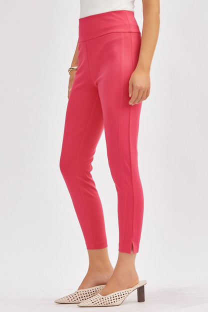 Pantalones ajustados cortos mágicos de Scarlett