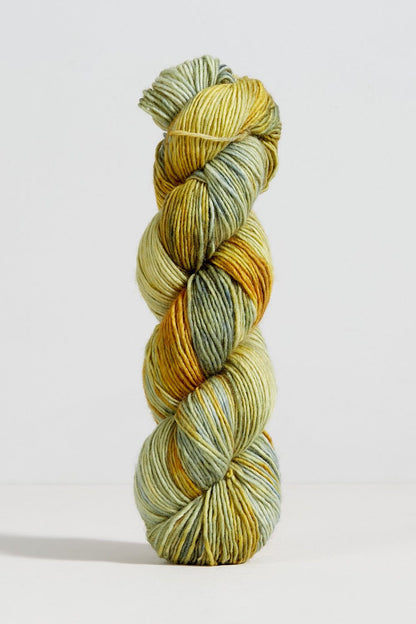 Photo of Gusto Wool Olio yarn in colour 2301