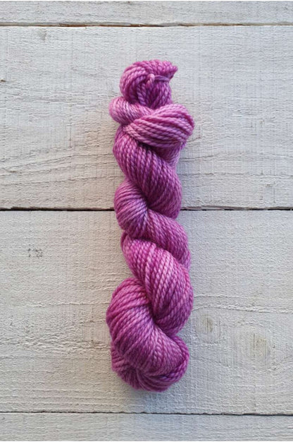 Photo of a skein of Manos del Uruguay Sami in colour Peonies