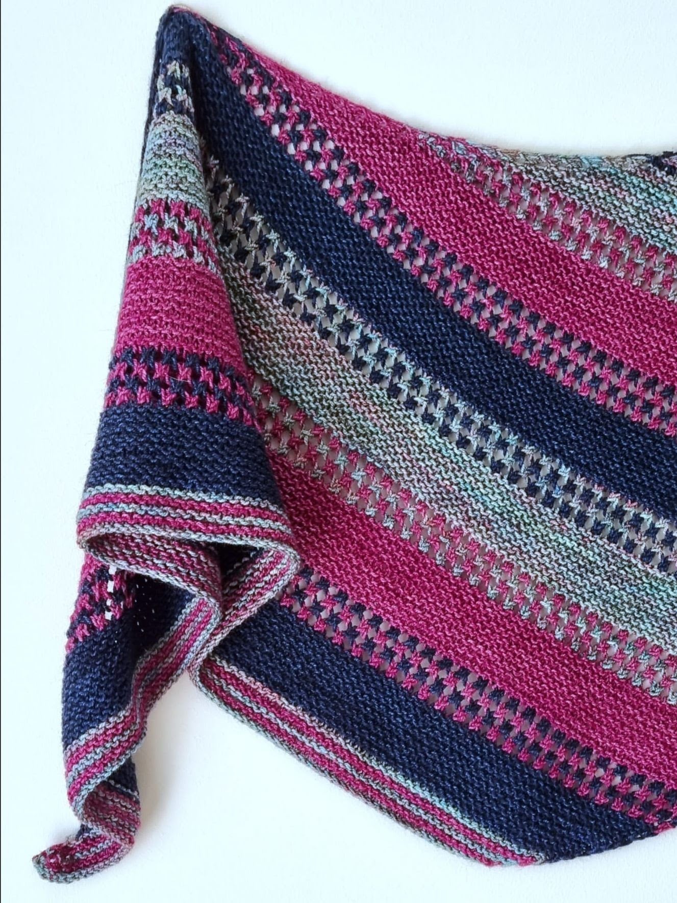 Malabrigo KAL 2024: Mantón de la Amistad en Kits Dos Tierras